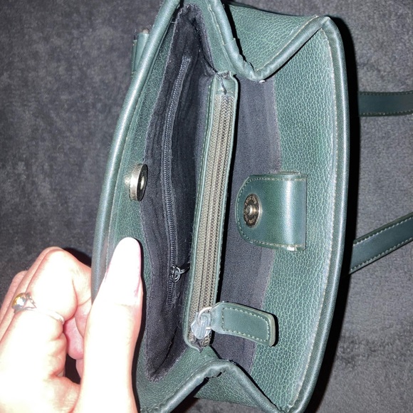 Vintage Guess Bag - Picture 4 of 4